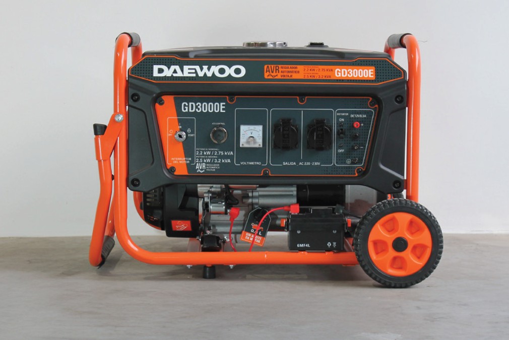 GENERADOR GASOLINA GDA3000E 3KVA 4