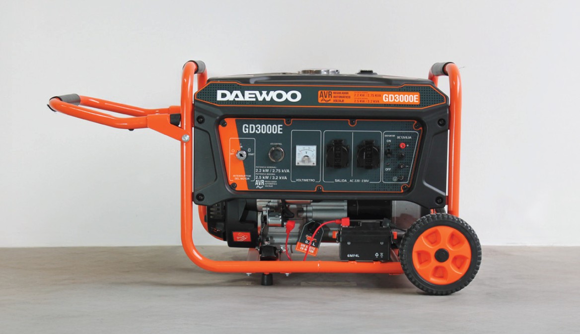 GENERADOR GASOLINA GDA3000E 3KVA 6